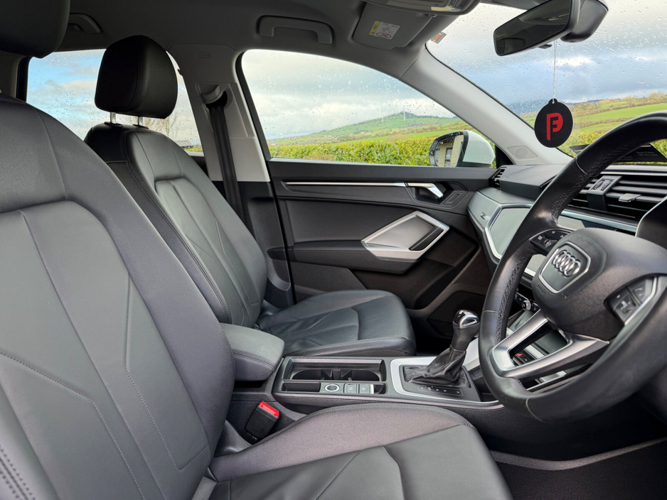 2023 Audi Q3 - image 12