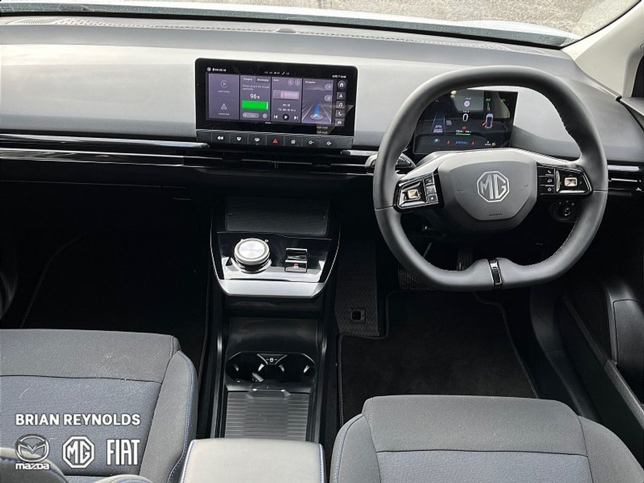 2025 MG 4 - image 2
