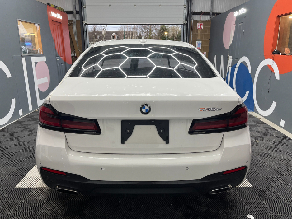 2021 BMW 5 Series - image 3