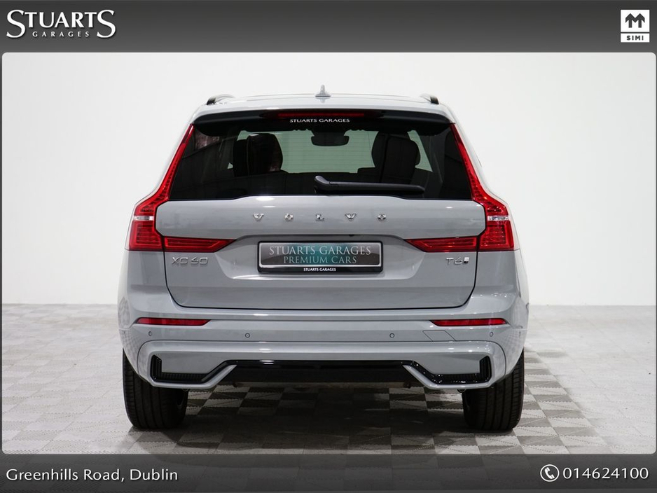2025 Volvo XC60 T6 XC60 PLUS DARK: 20” UPGRADE DIAMOND CUT ALLOYS, VAPOUR METALLIC WITH CHARCOAL LEATHER, PANORAMIC ROOF, KEYLESS ENTRY, HEATED SEATS €61,945