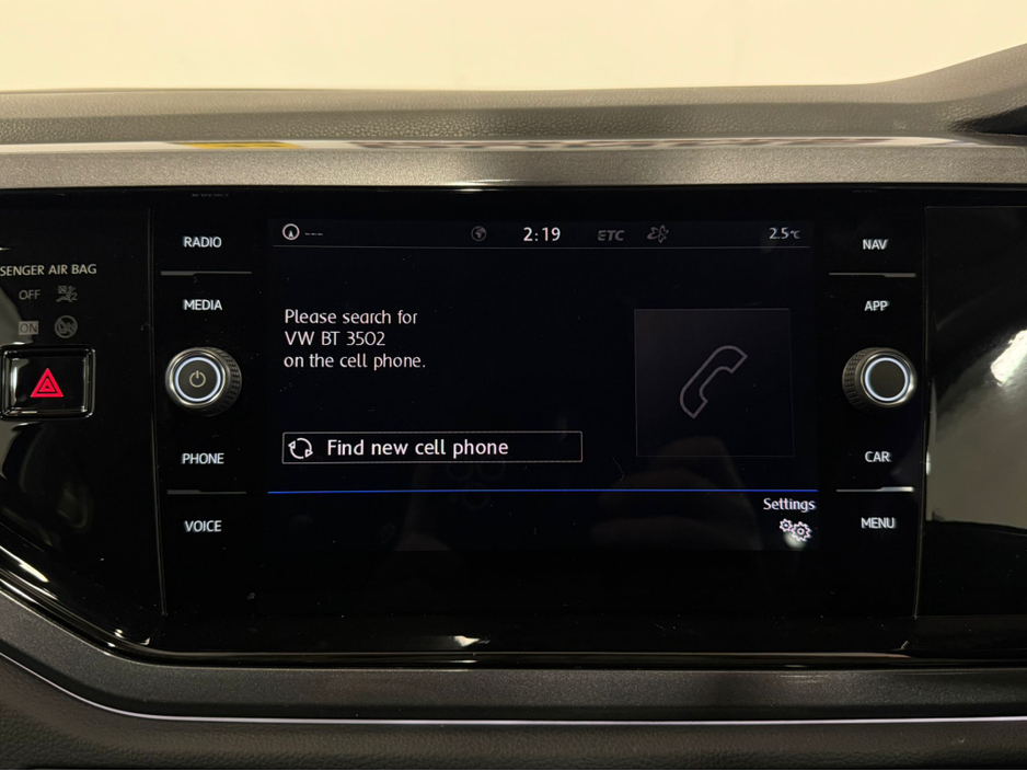 2018 Volkswagen Polo - image 22