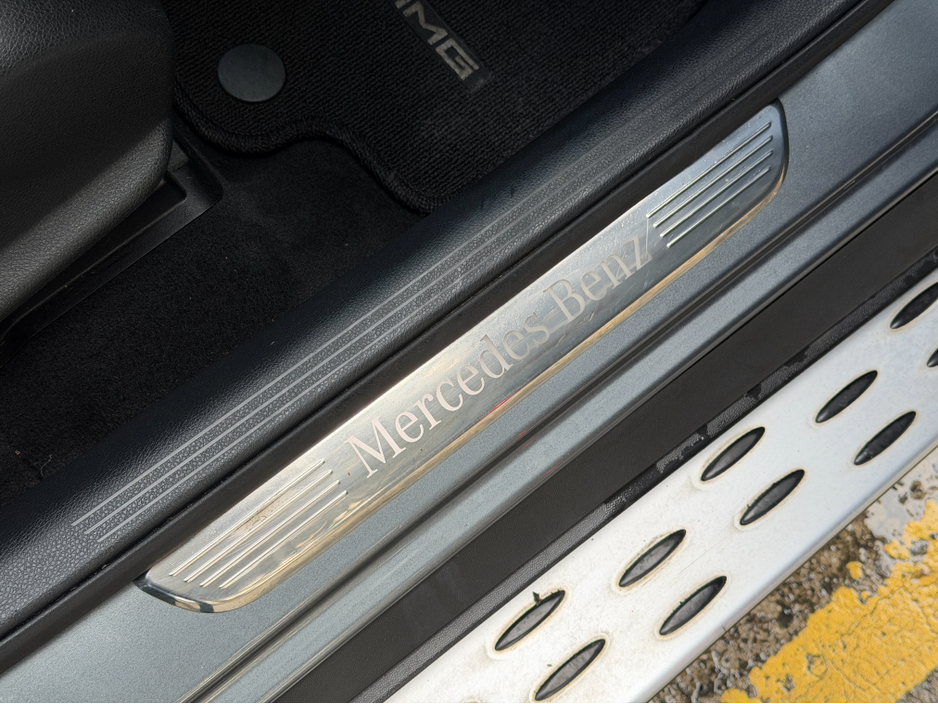 2016 Mercedes-Benz GLC Class - image 13