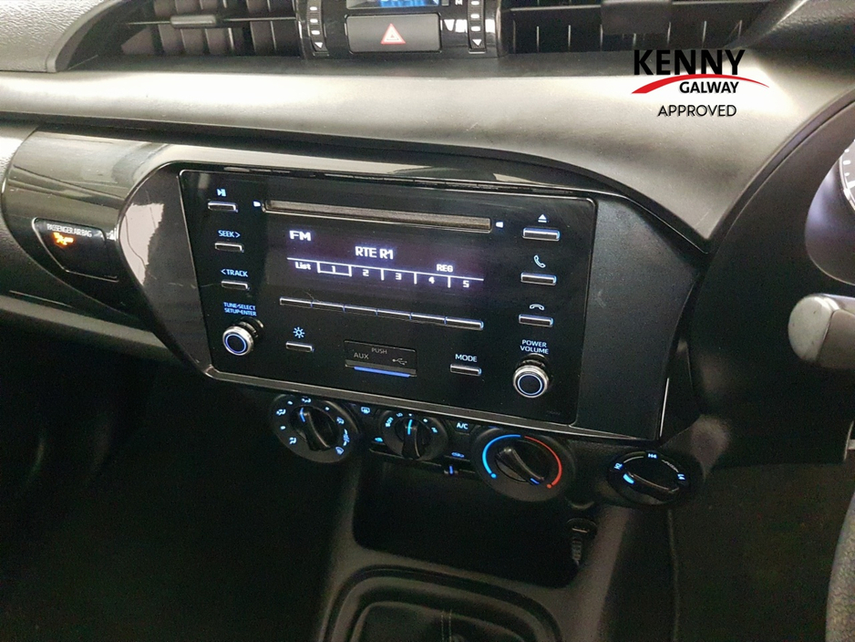 2022 Toyota Hilux 2.4 DLX SINGLE CAB 2DR €31,990