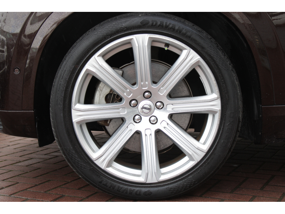 2019 Volvo XC90 - image 26