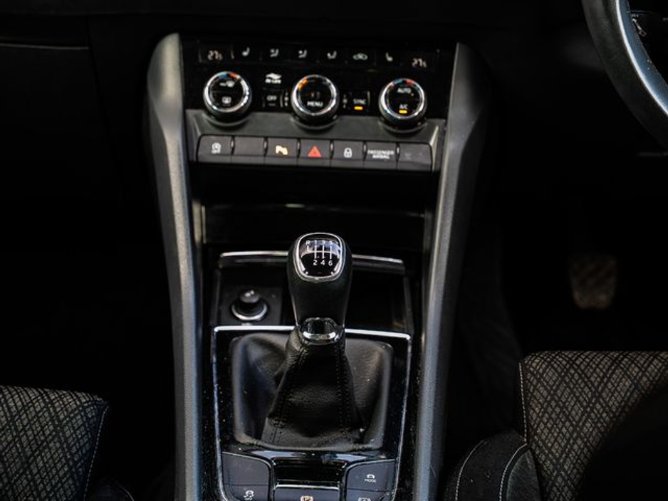 2024 Skoda Karoq - image 9