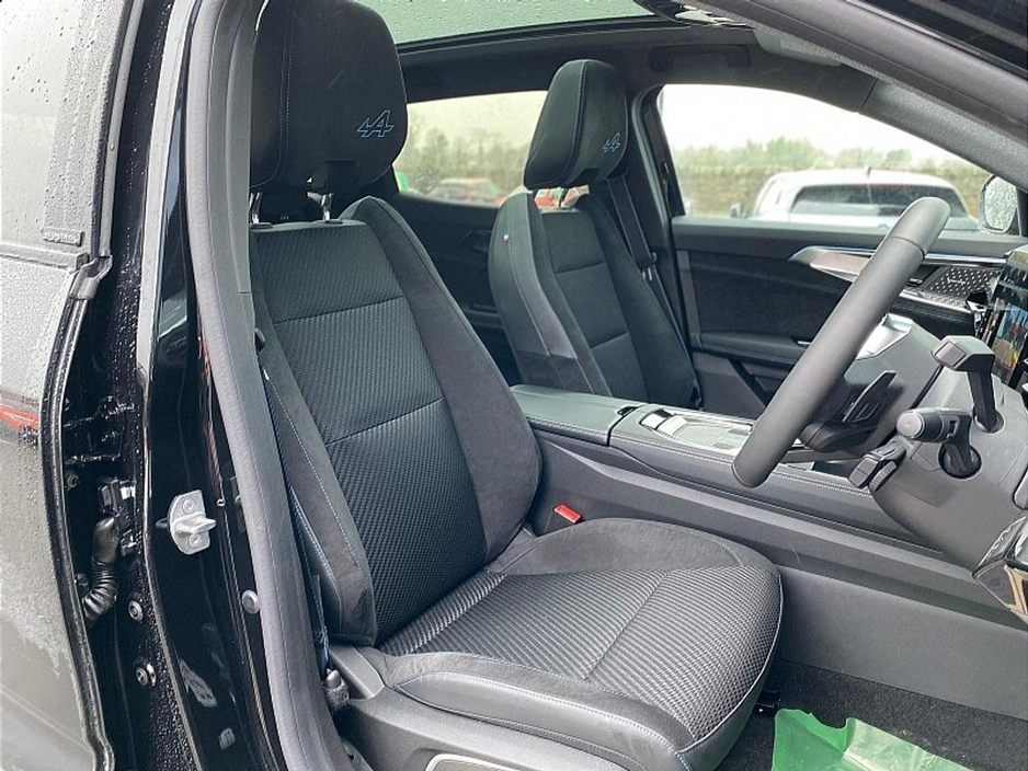 2024 Renault Austral - image 9