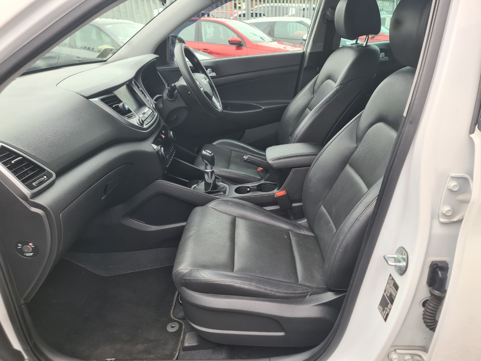 2018 Hyundai Tucson - image 9