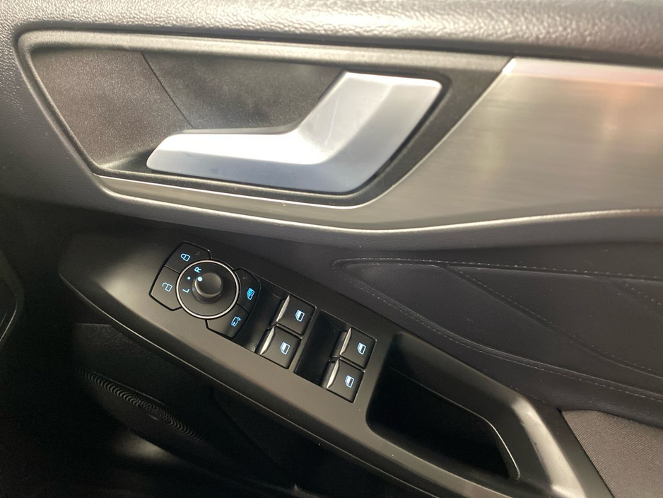 2023 Ford Focus - image 13