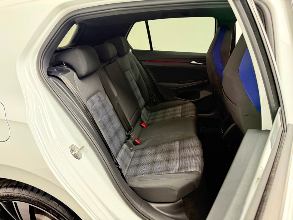 2024 Volkswagen Golf - image 14