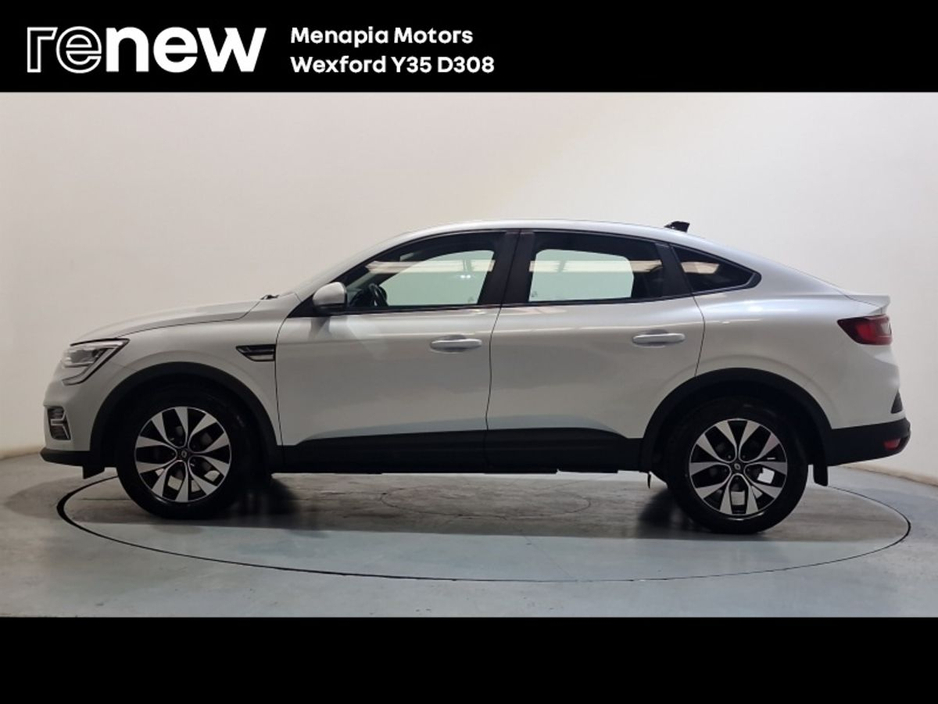 2022 Renault Arkana - image 13