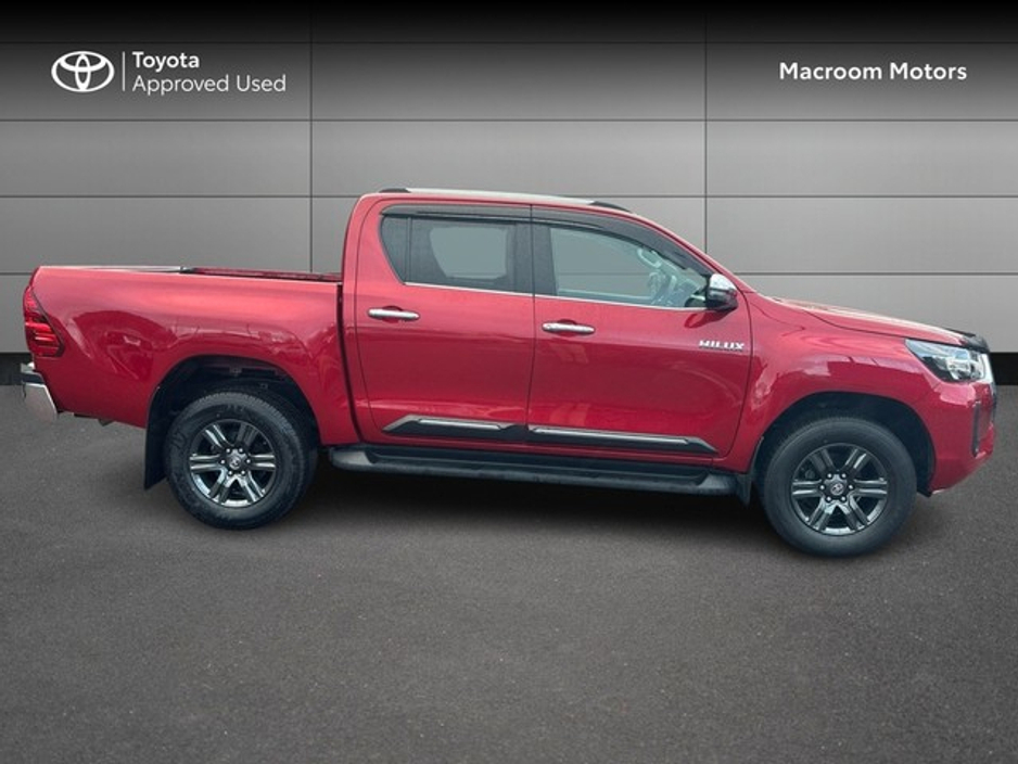 2025 Toyota Hilux HILUX 2.8 SR5 DOUBLE CAB €49,000