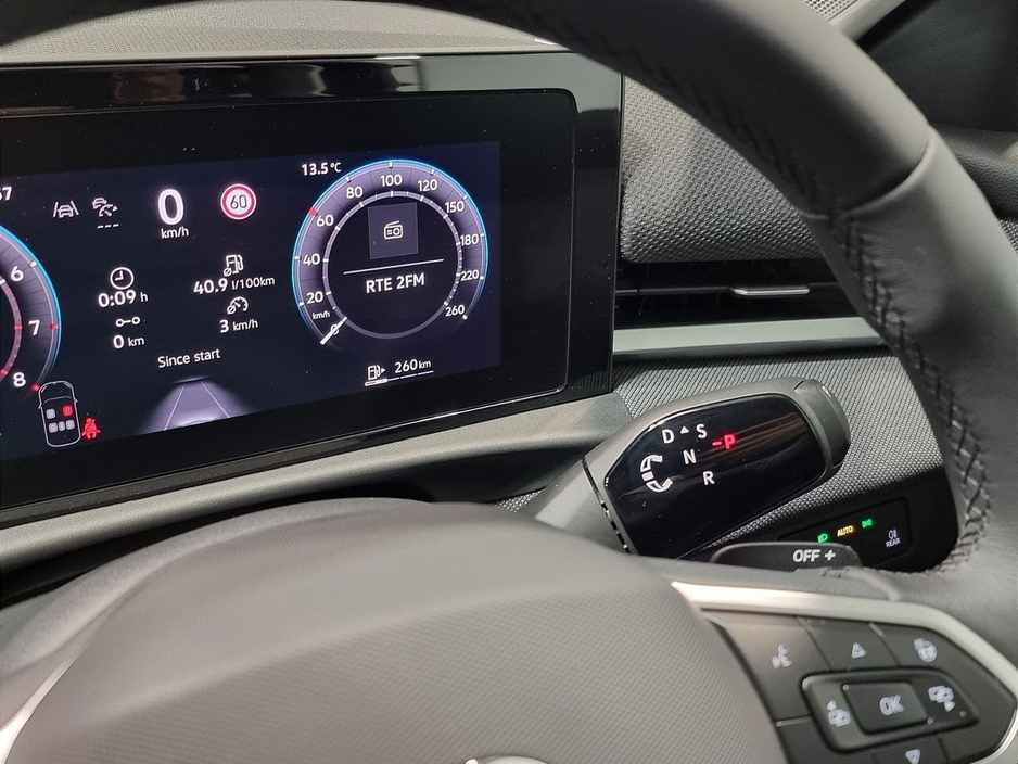 2026 Volkswagen T-Roc - image 15