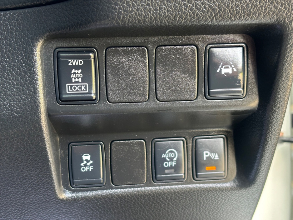 2015 Nissan Qashqai - image 16