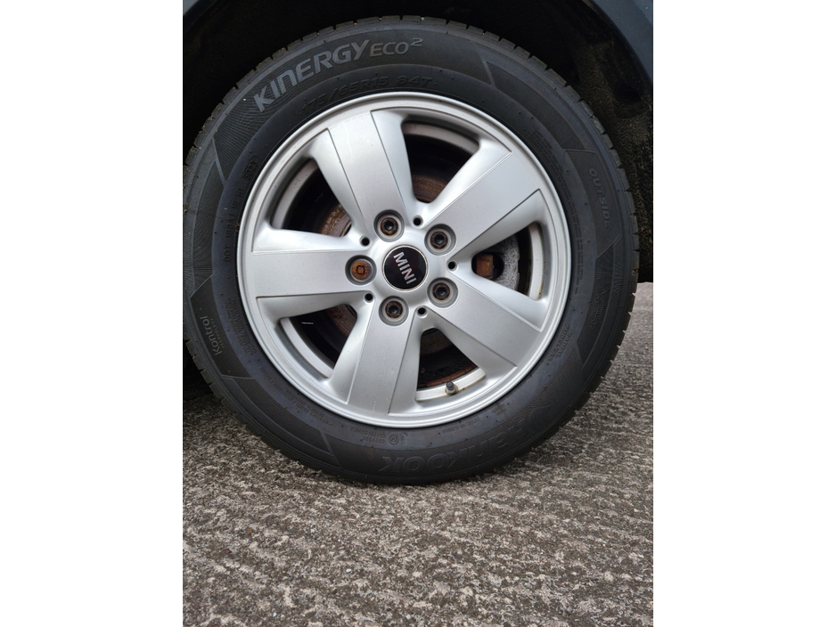 2018 MINI Hatch - image 8