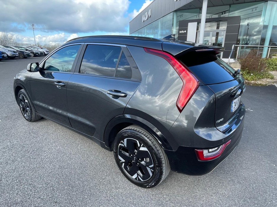 2024 Kia Niro - image 3