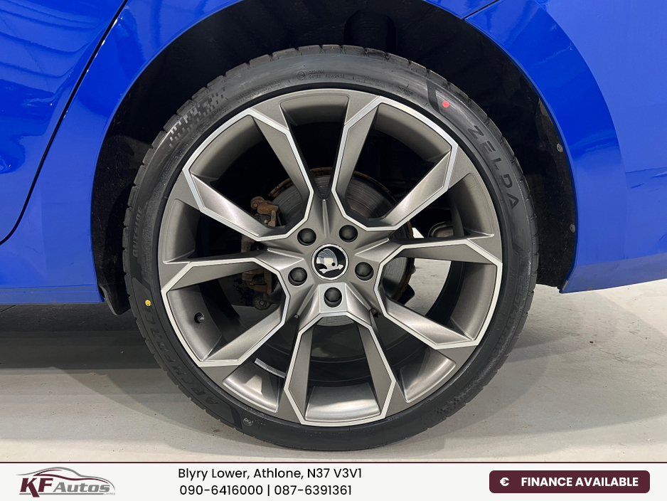 2023 Skoda Octavia - image 9