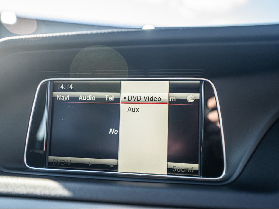 2014 Mercedes-Benz E Class - image 28