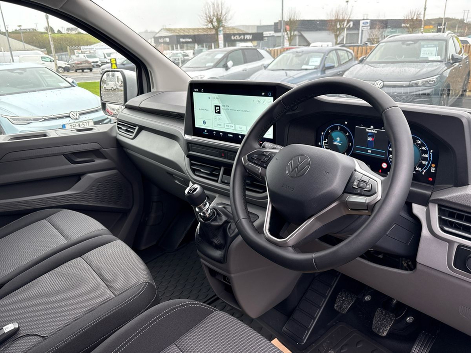 2026 Volkswagen Transporter Trendline LWB 150HP (Price ex VAT) €37,975