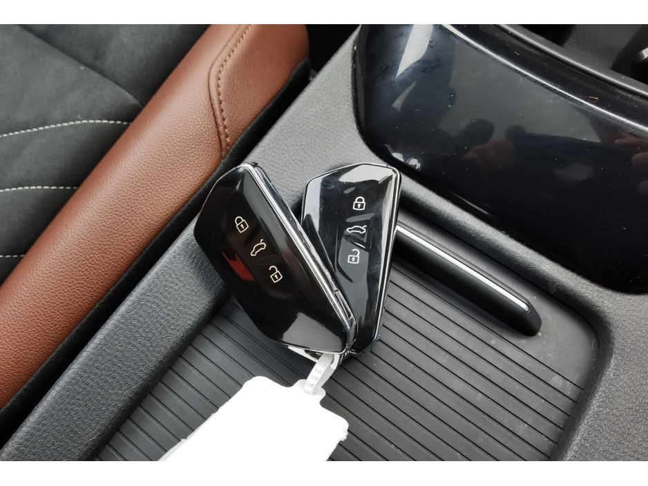 2021 Volkswagen ID.4 - image 23