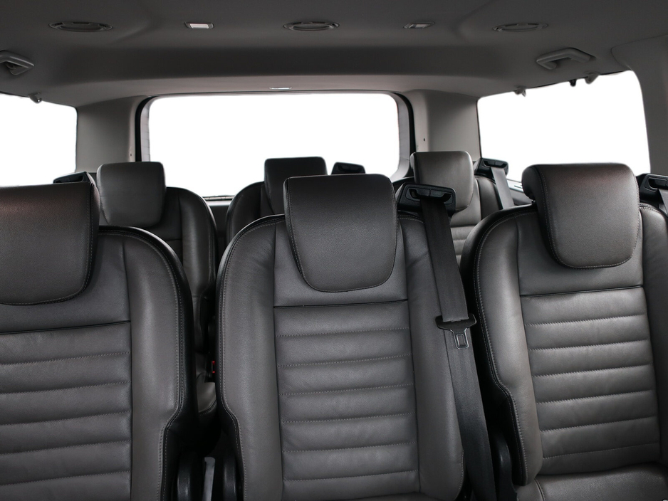 2023 Ford Tourneo - image 9