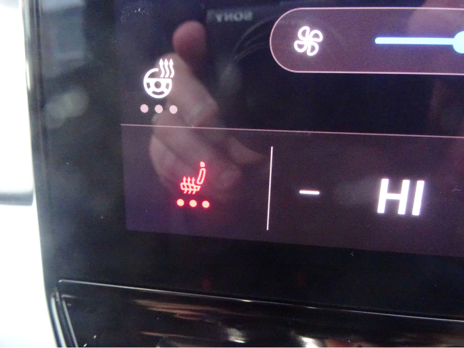 2022 Volkswagen ID.4 - image 25