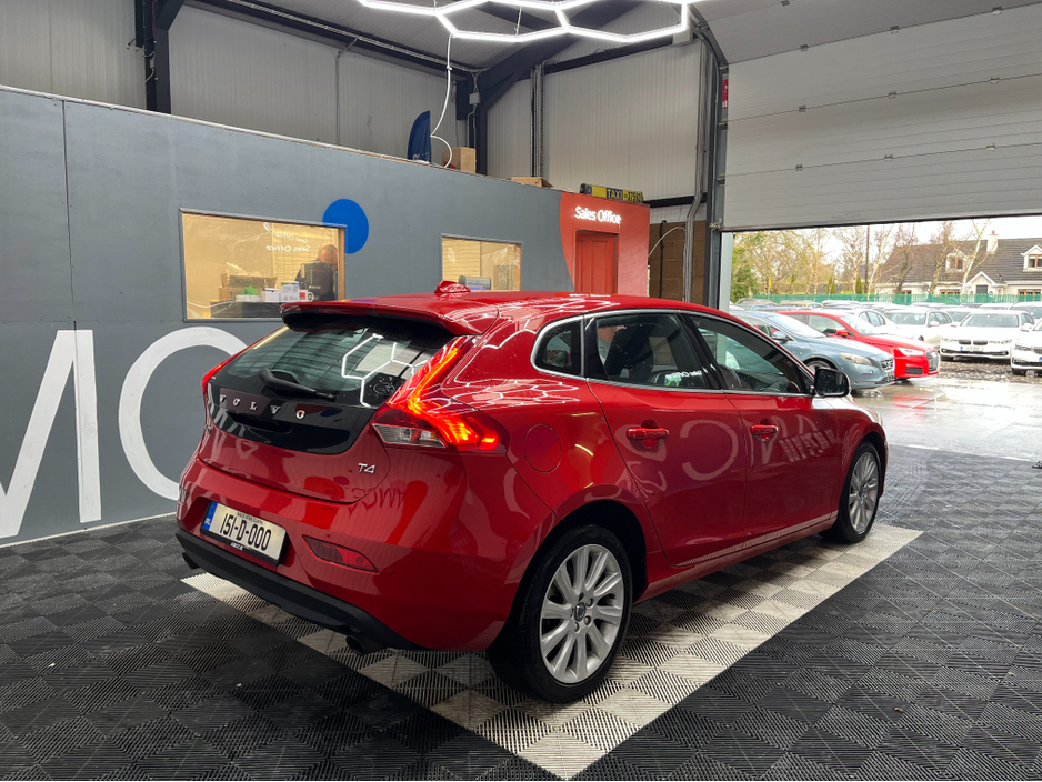 2015 Volvo V40 €11950 2015 VOLVO V40 T4 SE 1.6 AUTOMATIC / CRUISE CONTORL / REVERSE CAMERA / ELECTRIC MEMORY & HEATED SEATS €11,950