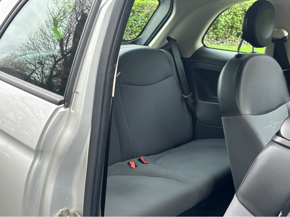 2012 Fiat 500 - image 8
