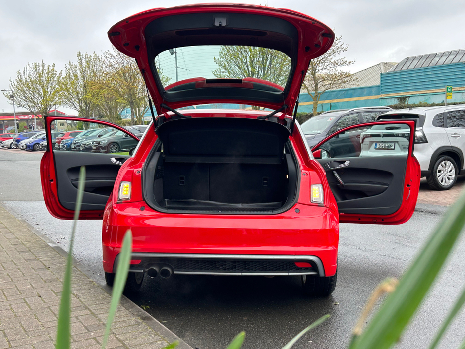 2013 Audi A1 - image 29