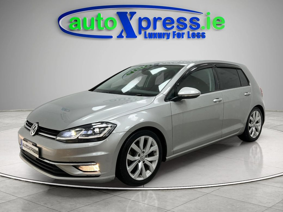2017 Volkswagen Golf - image 15
