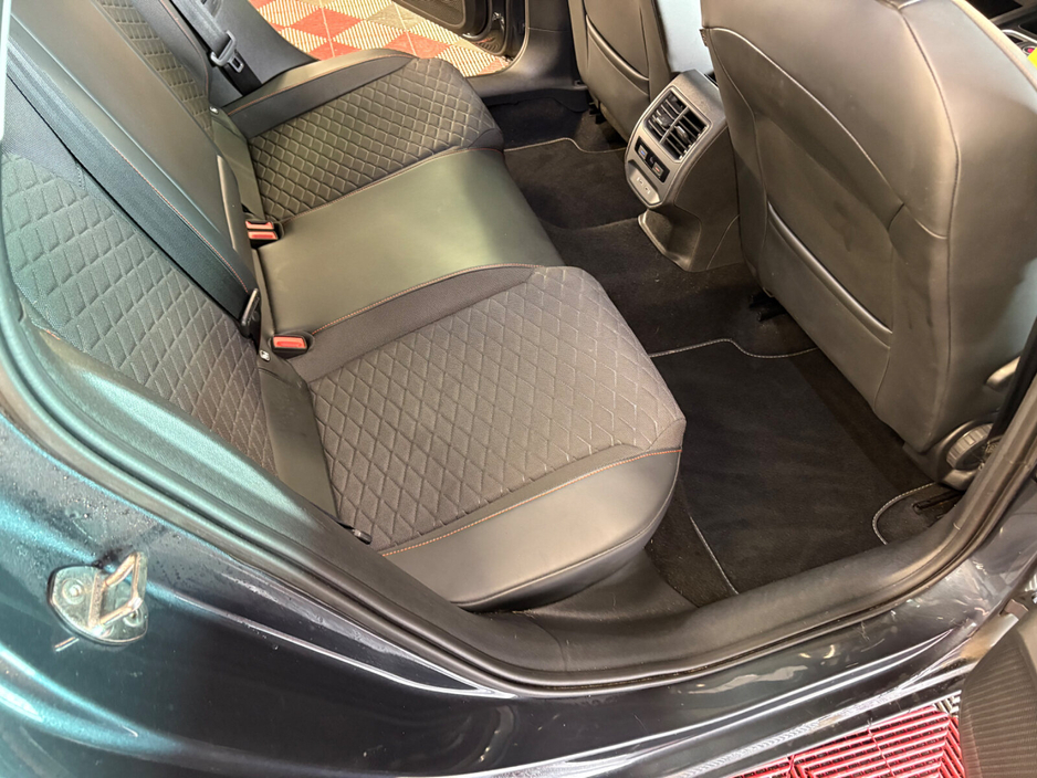 2021 SEAT Leon - image 12