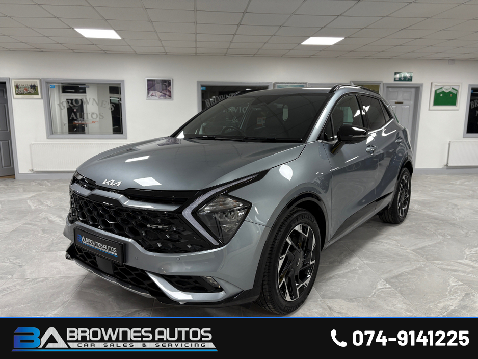 2023 Kia Sportage - image 2