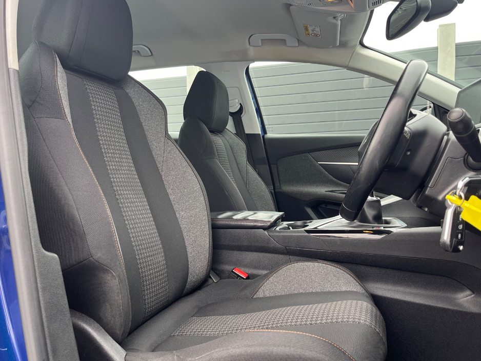 2018 Peugeot 3008 - image 16