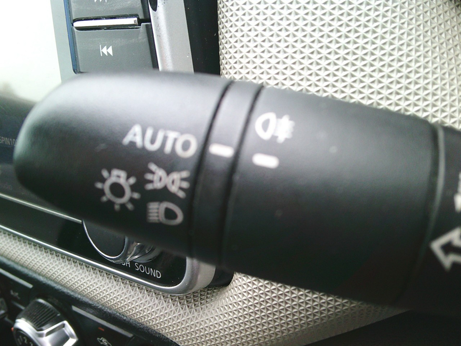 2019 Nissan Micra - image 12