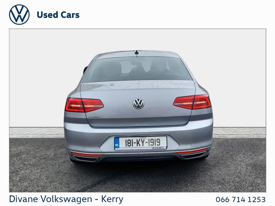 2018 Volkswagen Passat - image 14