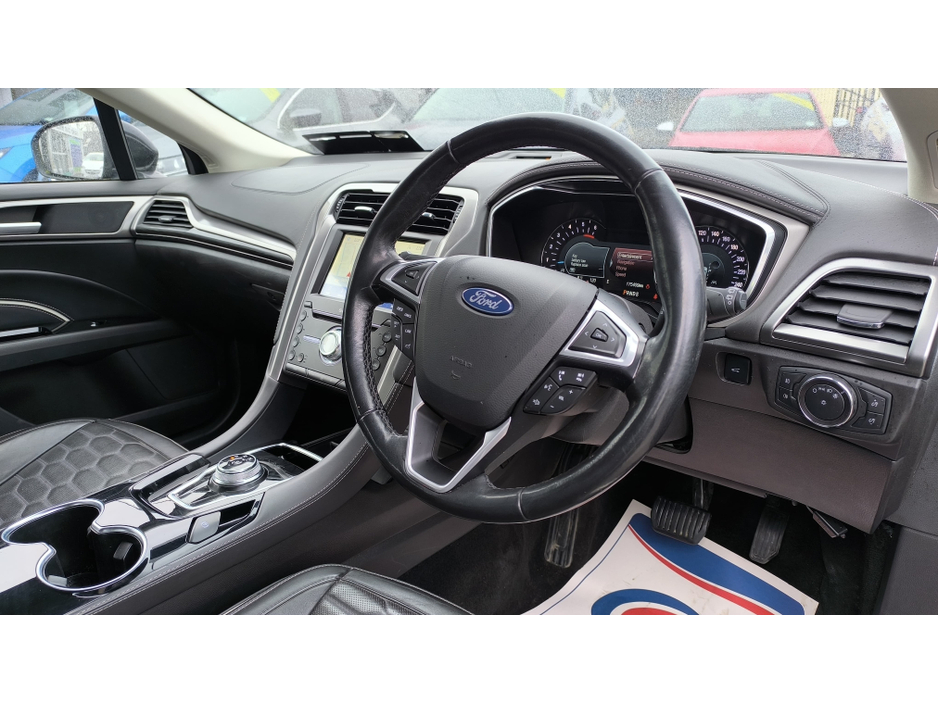 2020 Ford Mondeo - image 16