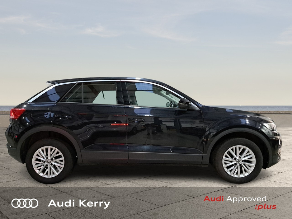 2018 Volkswagen T-Roc - image 8