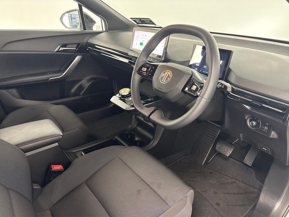2025 MG 4 EXCITE LR**DIGITAL DASH**MULTIFUNCTIONAL STEERING WHEEL**APPLE CARPLAY ANDROID AUTO**REVERSE CAMERA**KEYLESS START**AIR CONDITIONING**CRUISE CONTROL**BLACK CLOTH INTERIOR**FINANCE AVAILABLE** €25,495