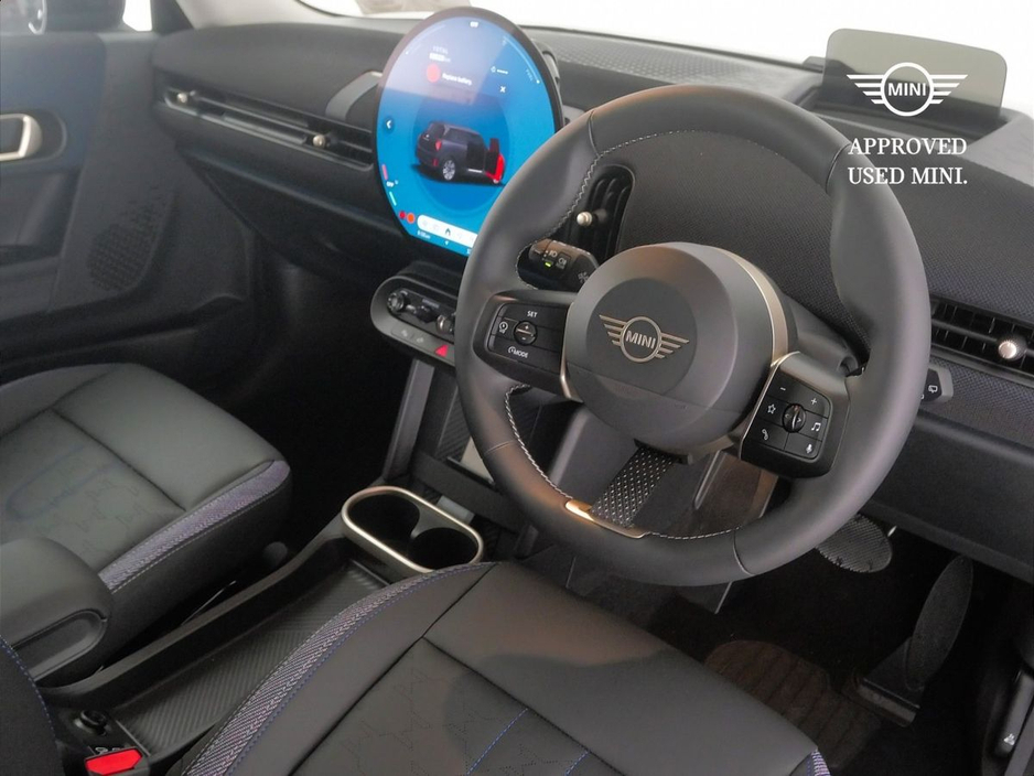 2025 MINI Hatch Cooper C 3 Door €39,900