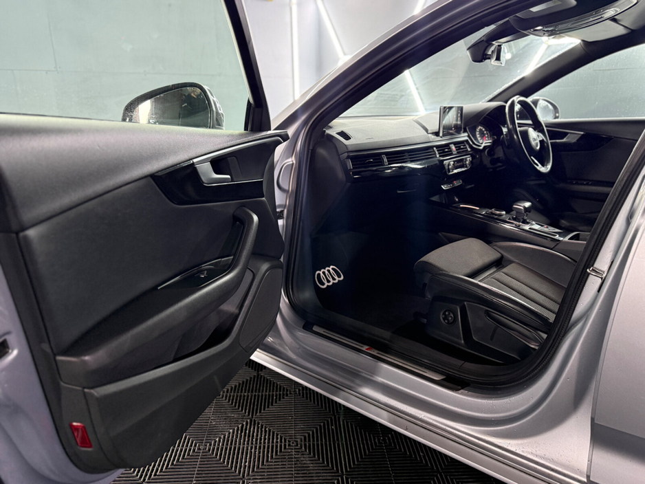 2017 Audi A4 - image 20