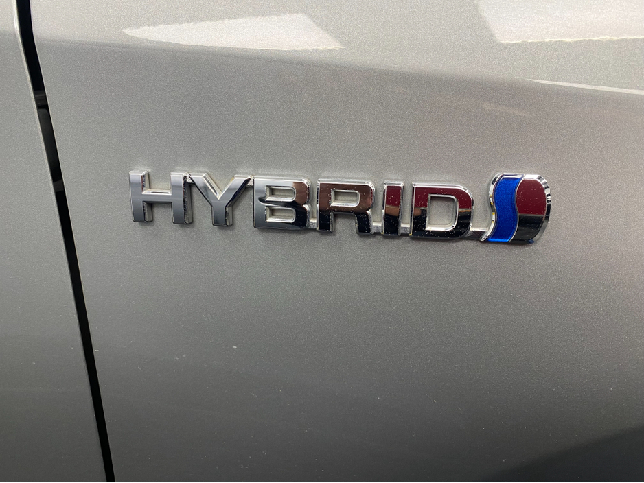 2018 Toyota Auris HYBRID LUNA SPORT@ WALTONS GARAGE RANELAGH €17,950