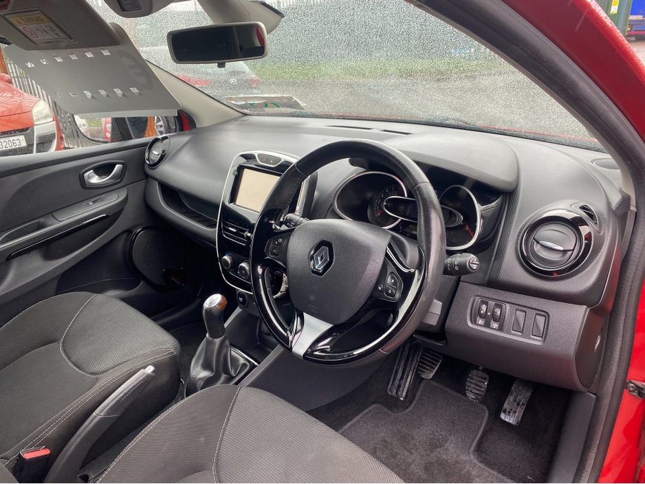 2016 Renault Clio - image 13