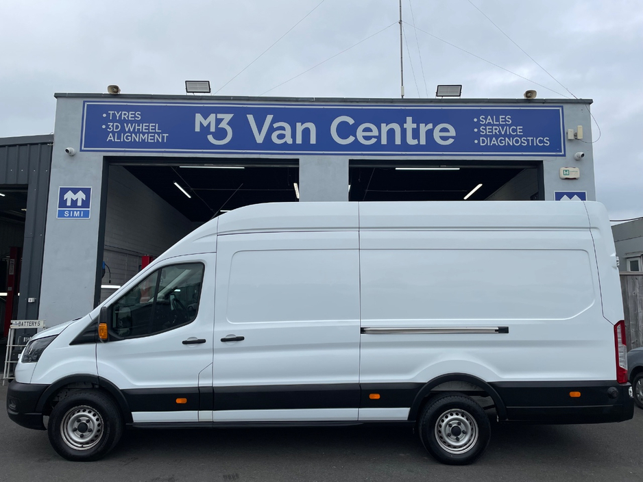 2024 Ford Transit - image 2