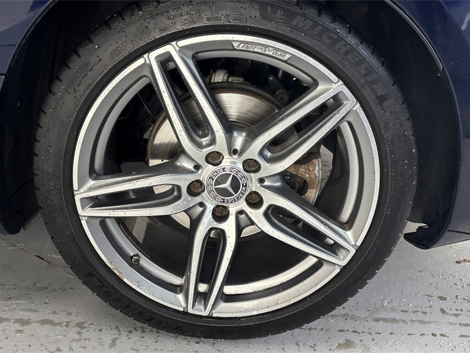 2019 Mercedes-Benz E Class 200 COUPE AMG SPORT 2DR**BROWN LEATHER INTERIOR**FRONT HEATED ELECTRIC SEATS**DIGITAL MEDIA DISPLAY**DYNAMIC DRIVE MODES**REVERSE CAMERA**PARKING SENSORS**DUAL CLIMATE CONTROL**AMBIENT LIGHTING** €32,995