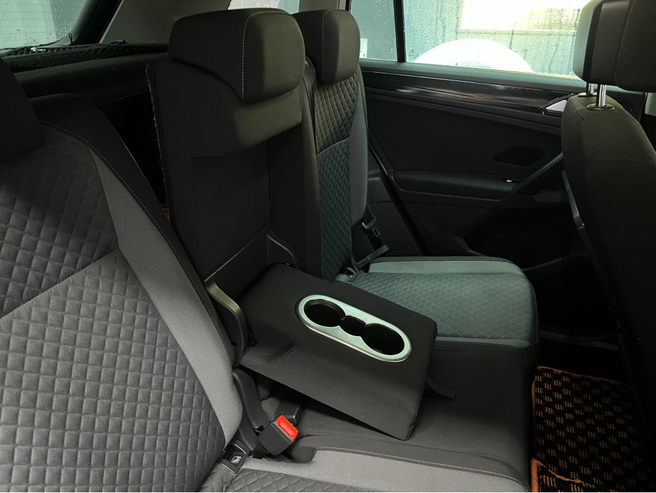 2020 Volkswagen Tiguan €27950! 2020 VOLKSWAGEN TIGUAN TDI 4MOTION CONFORT LINE 2.0 AUTOMATIC / CRUISE CONTROL / 360° PARKING CAMERA / APPLE CARPLAY AND MORE €27,950