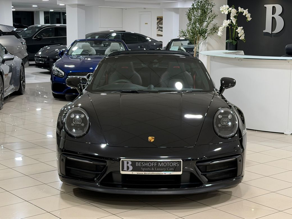 2024 Porsche 911 - image 10