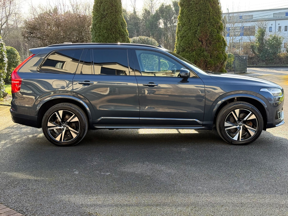 2022 Volvo XC90 PHEV T8 (390hp) R-Design AWD €56,900