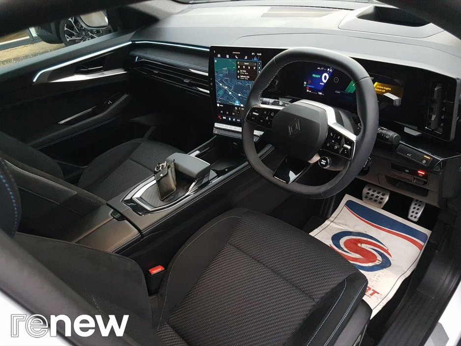 2025 Renault Austral - image 6