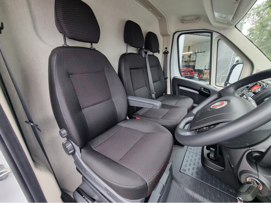 2026 Fiat Ducato 2.2 | L3H2 | 140hp €33,211
