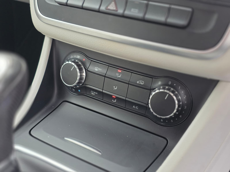 2014 Mercedes-Benz CLA Class - image 15