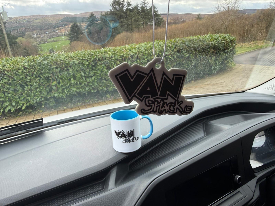 2021 Volkswagen Caddy - image 20